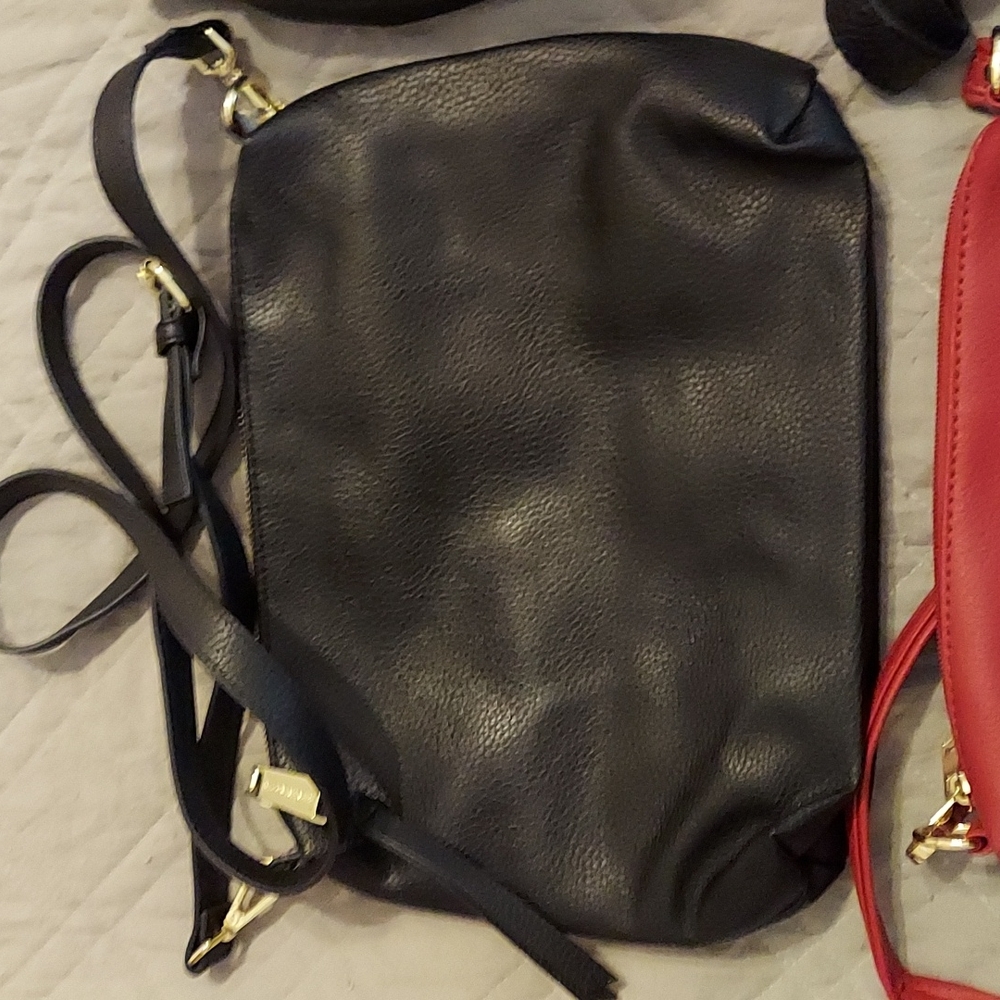 Steve Madden, guess. Fossil  crossbody bags. 3 black 1 red